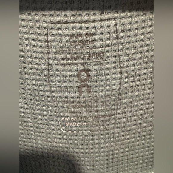 On Climate sage sea running outdoors base layer thumb holes waffle walking US XL - Picture 4 of 8